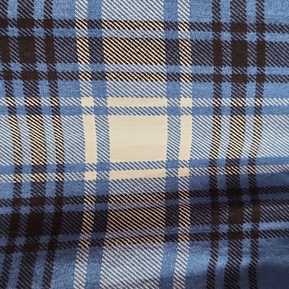 Blāshe Plaid Top - Picture 9 of 13